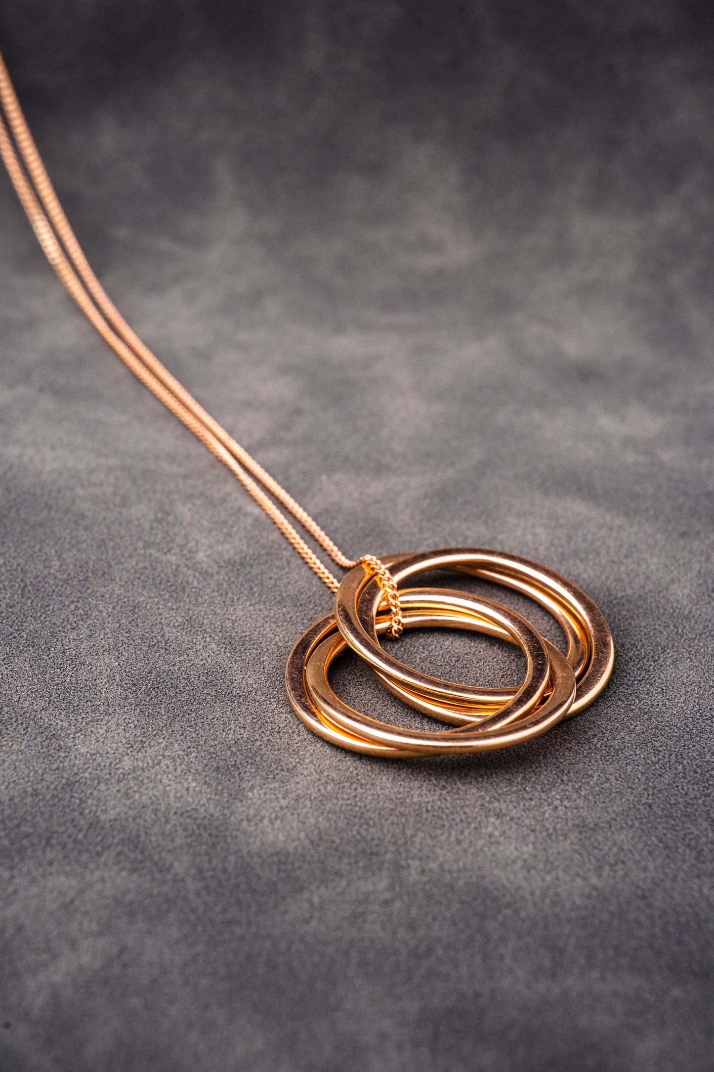 ENTRELACE NECKLACE – GRAND