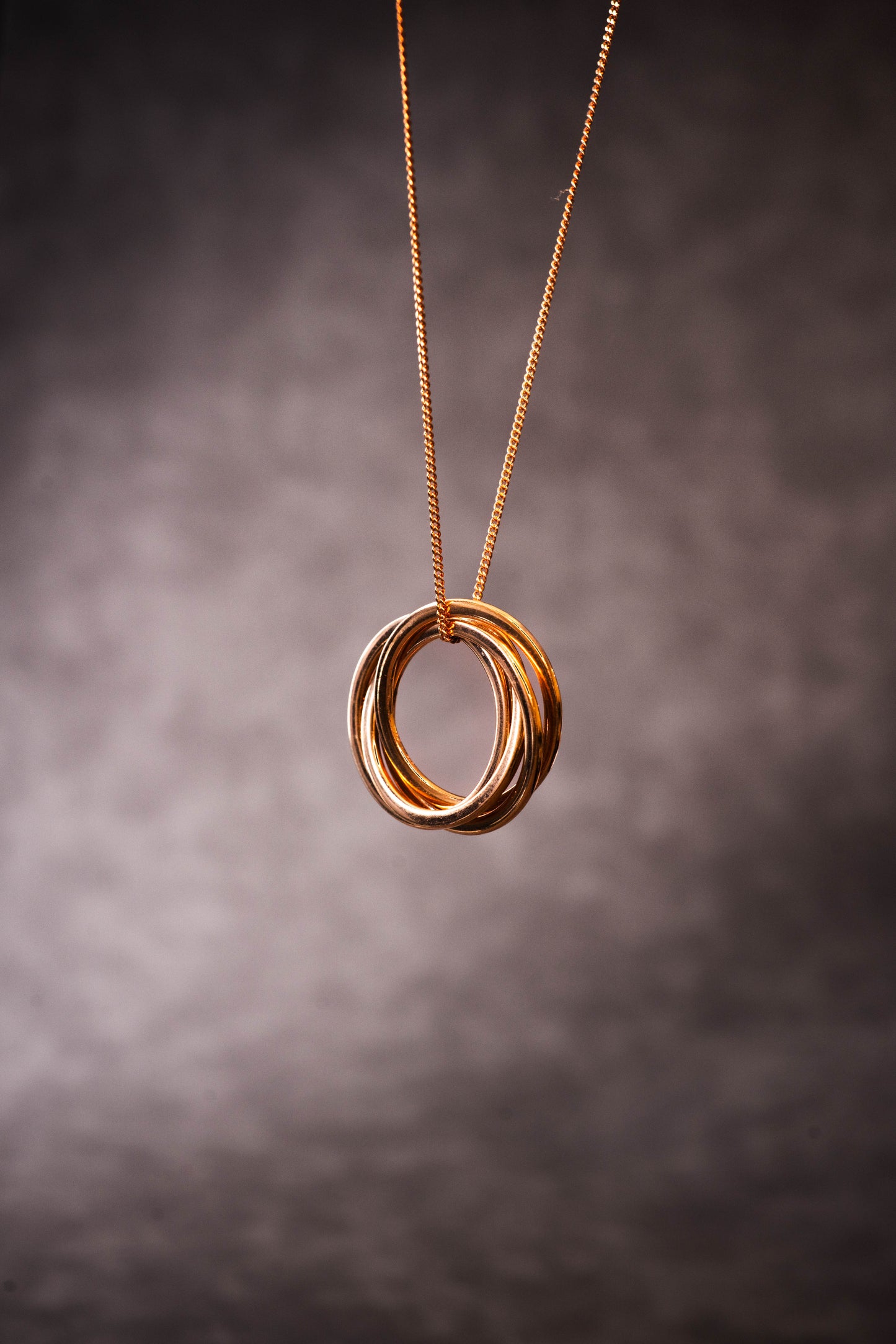 Entrelace Medium Russian Ring Necklace